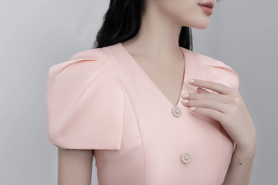 Đầm kiểu nữ Sakura Dress chất liệu tafta óng ả