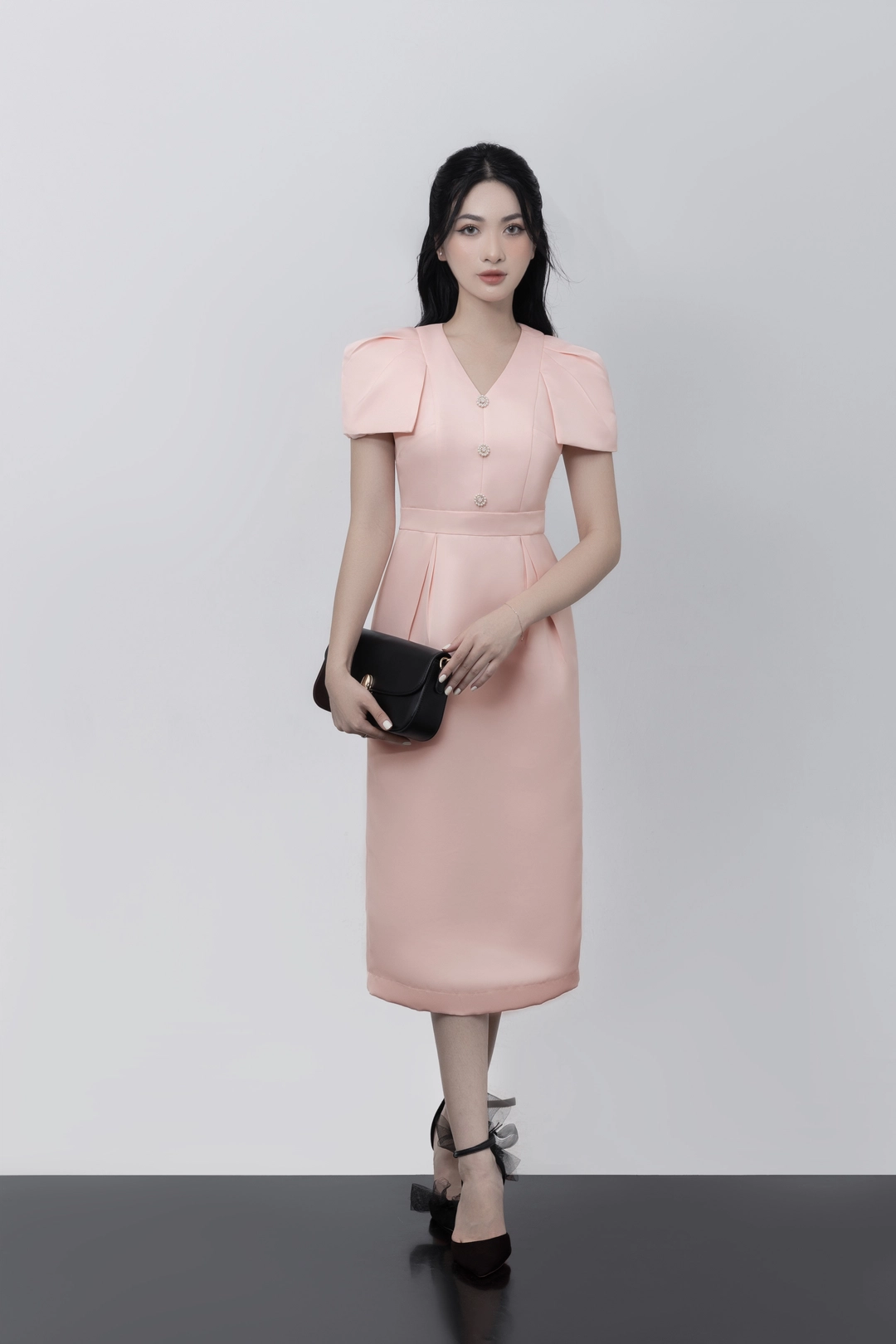 Đầm kiểu nữ Sakura Dress chất liệu tafta óng ả