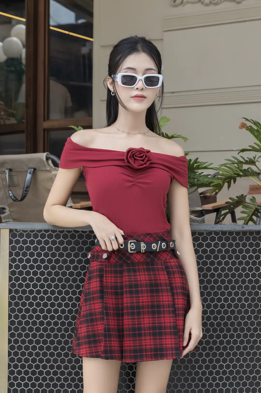 Áo thun trễ vai Nomi Shirt cực ngọt ngào