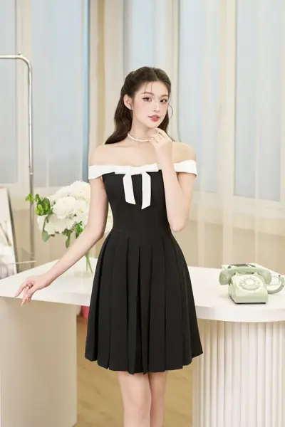 Đầm thiết kế Aura Dress phối trắng sang chảnh