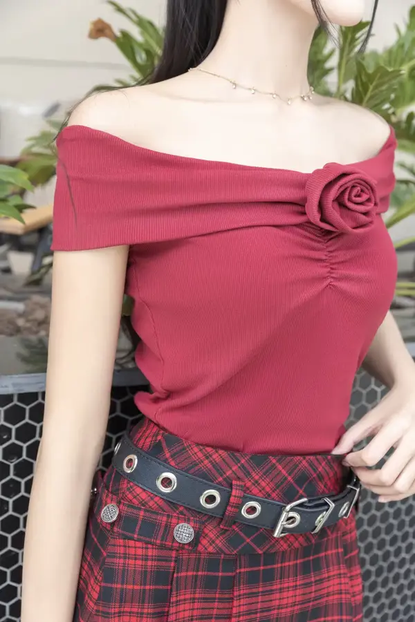 Áo thun trễ vai Nomi Shirt cực ngọt ngào